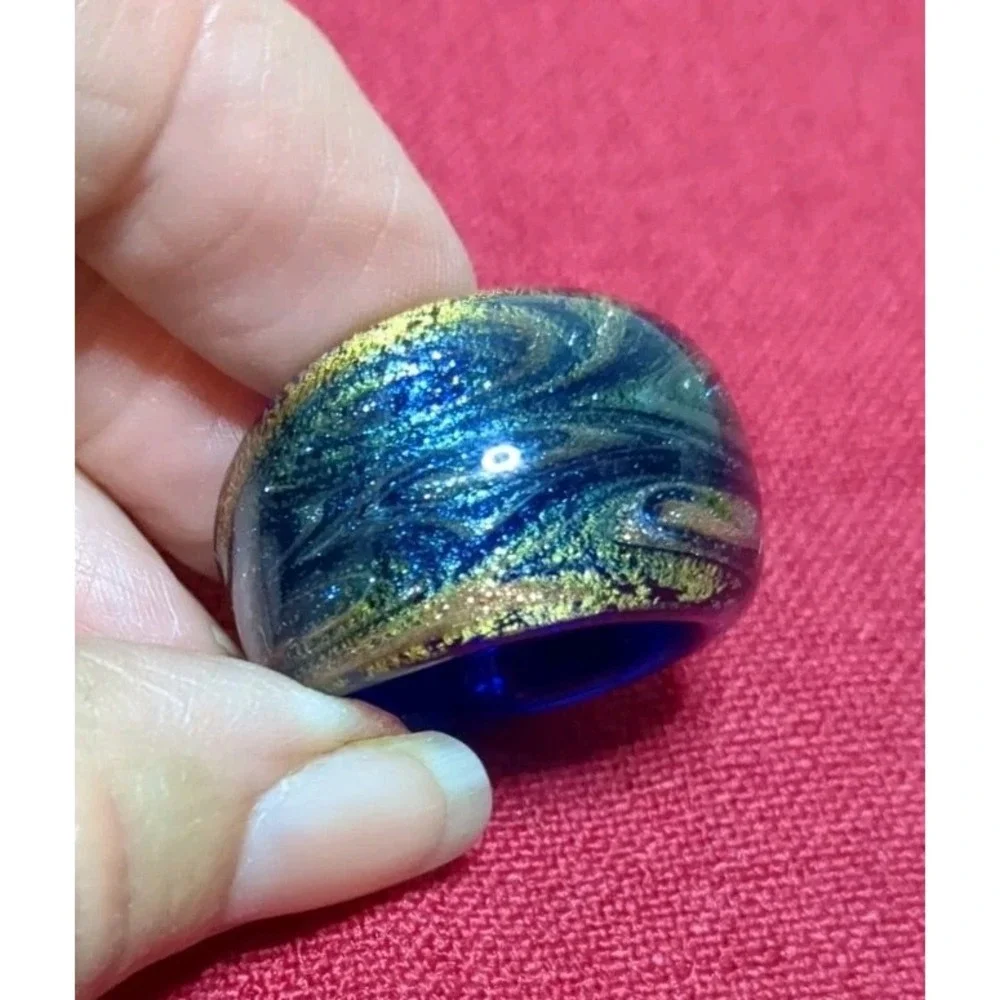Lucite, Acrylic, Resin Ring Blue With‎ Gold & Green Swirls